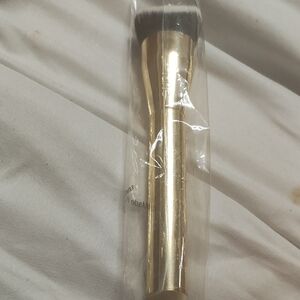 Tarte Gold Makeup Brush